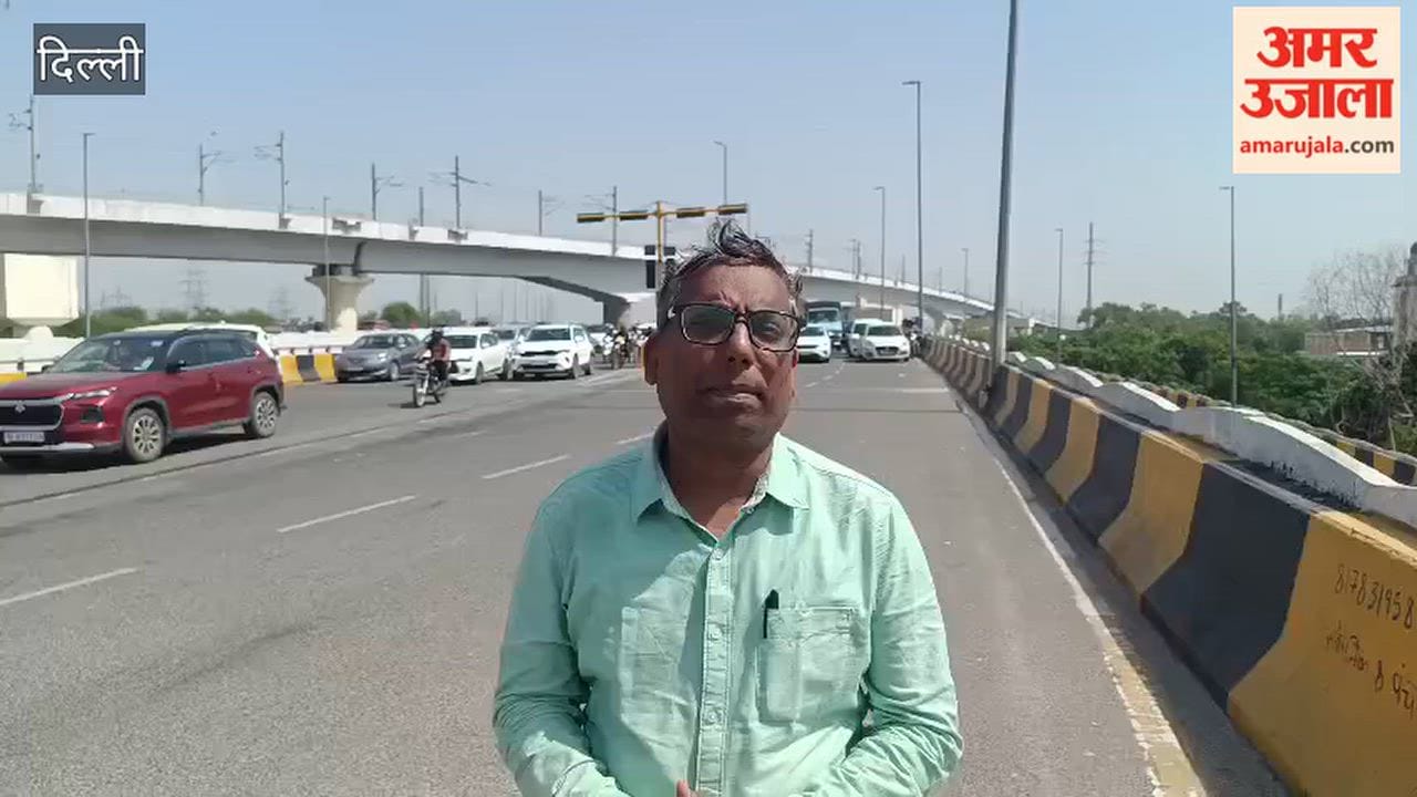 Motorists frustrated by traffic jams on the Barapullah Elevated Road