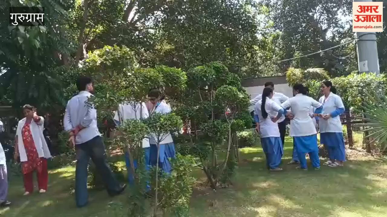 Gurugram Nurses on strike against online transfers