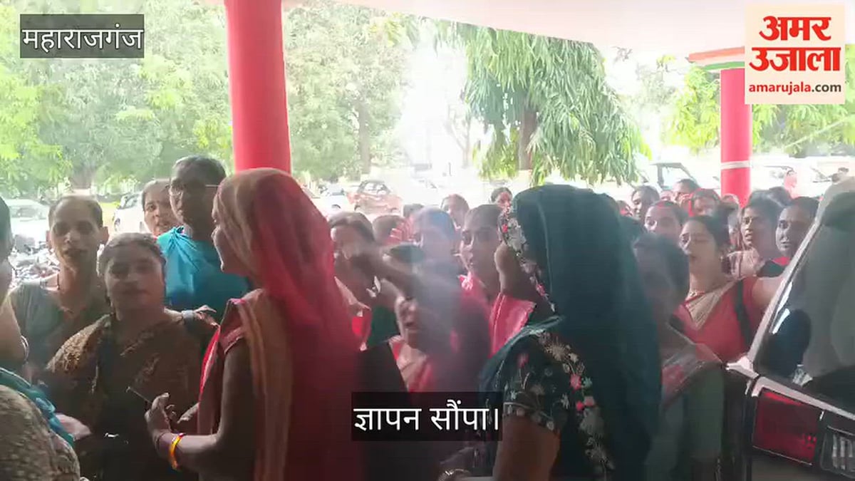 समूह सखियों ने प्रदर्शन कर मांगा 20 हजार मानदेय