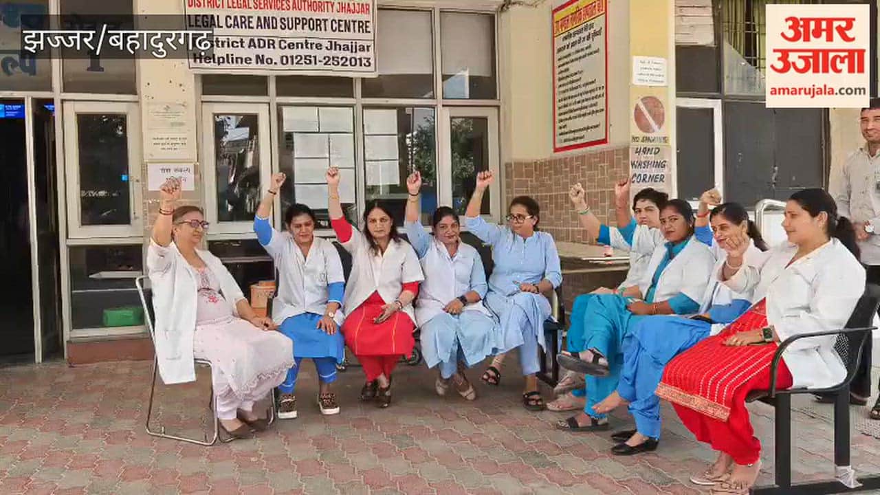 Nursing staff staged a two-hour strike over their demands.