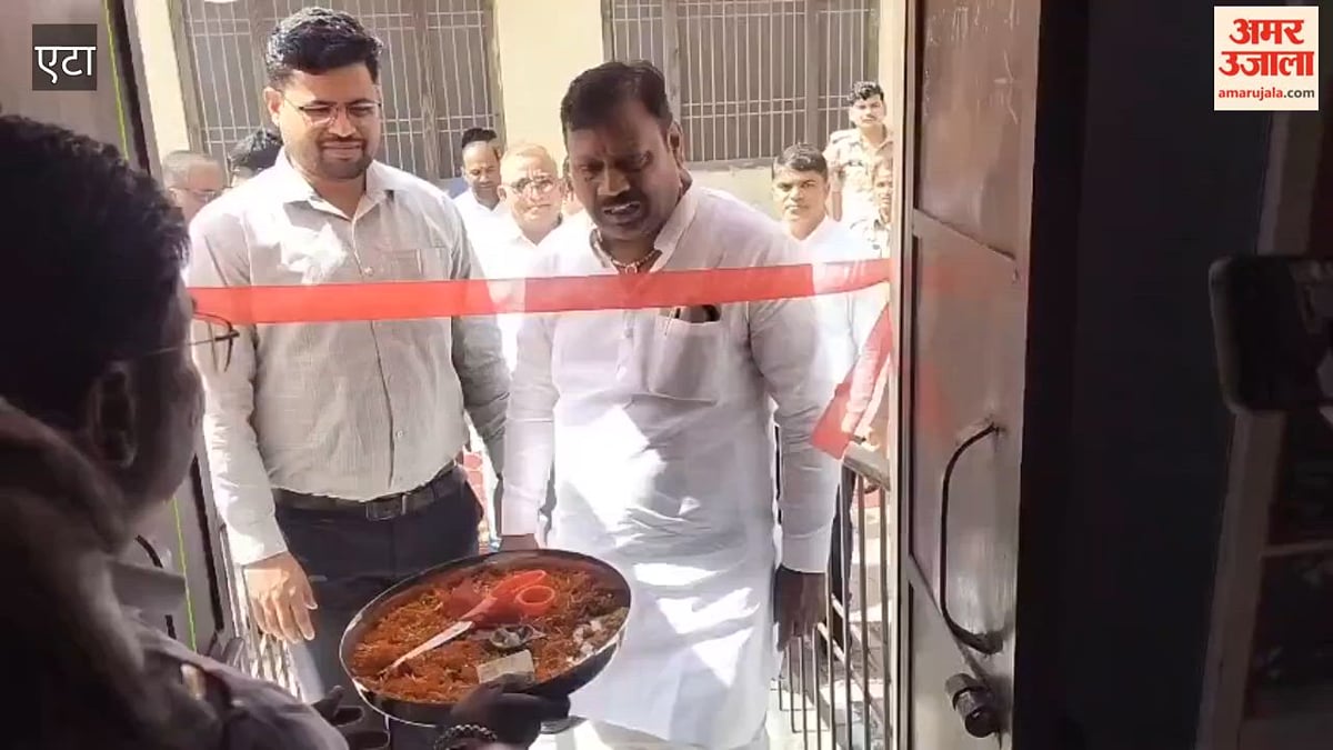 VIDEO: लोगों को दी सरकारी योजनाओं की जानकारी, गर्भवती महिलाओं की कराई गोद भराई
