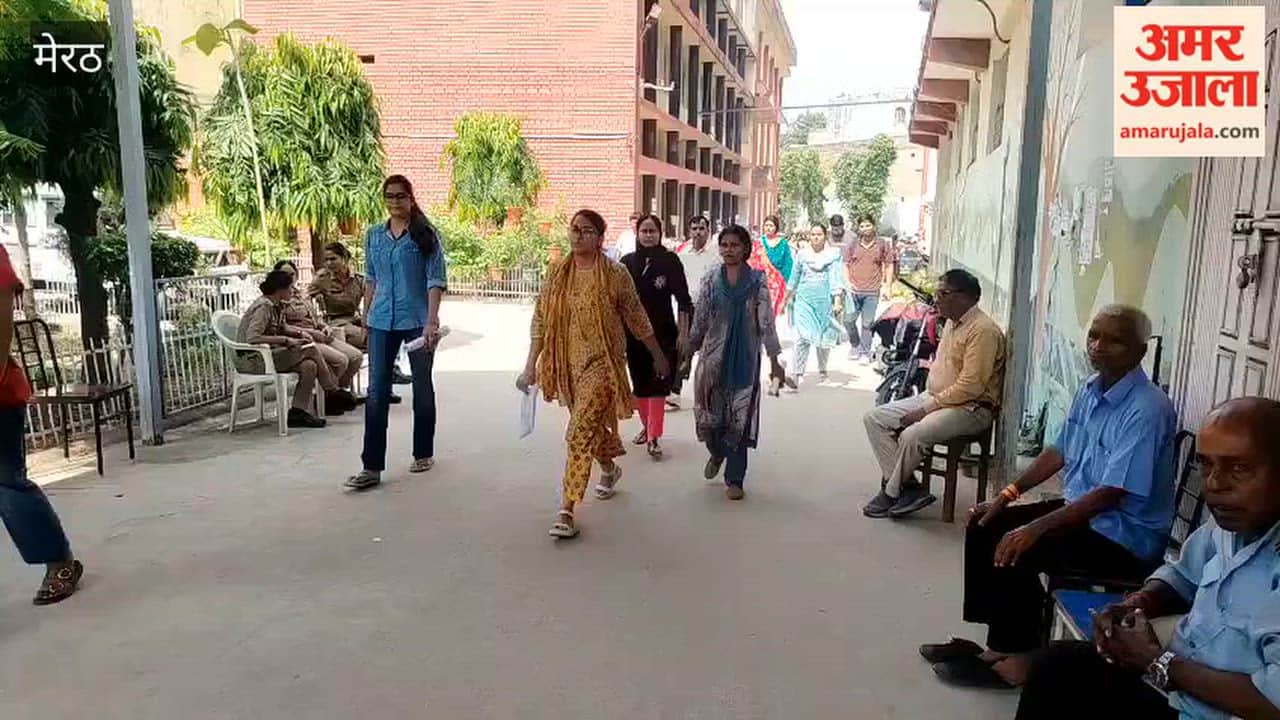 Meerut: Examination held at Kanohar Lal Postgraduate Girls' College.