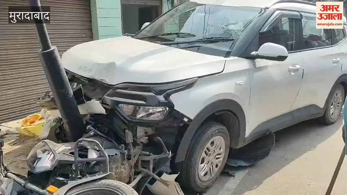 कोर्ट रोड पर नशे में कार सवार ने कई वाहनों को मारी टक्कर, मची अफरा-तफरी