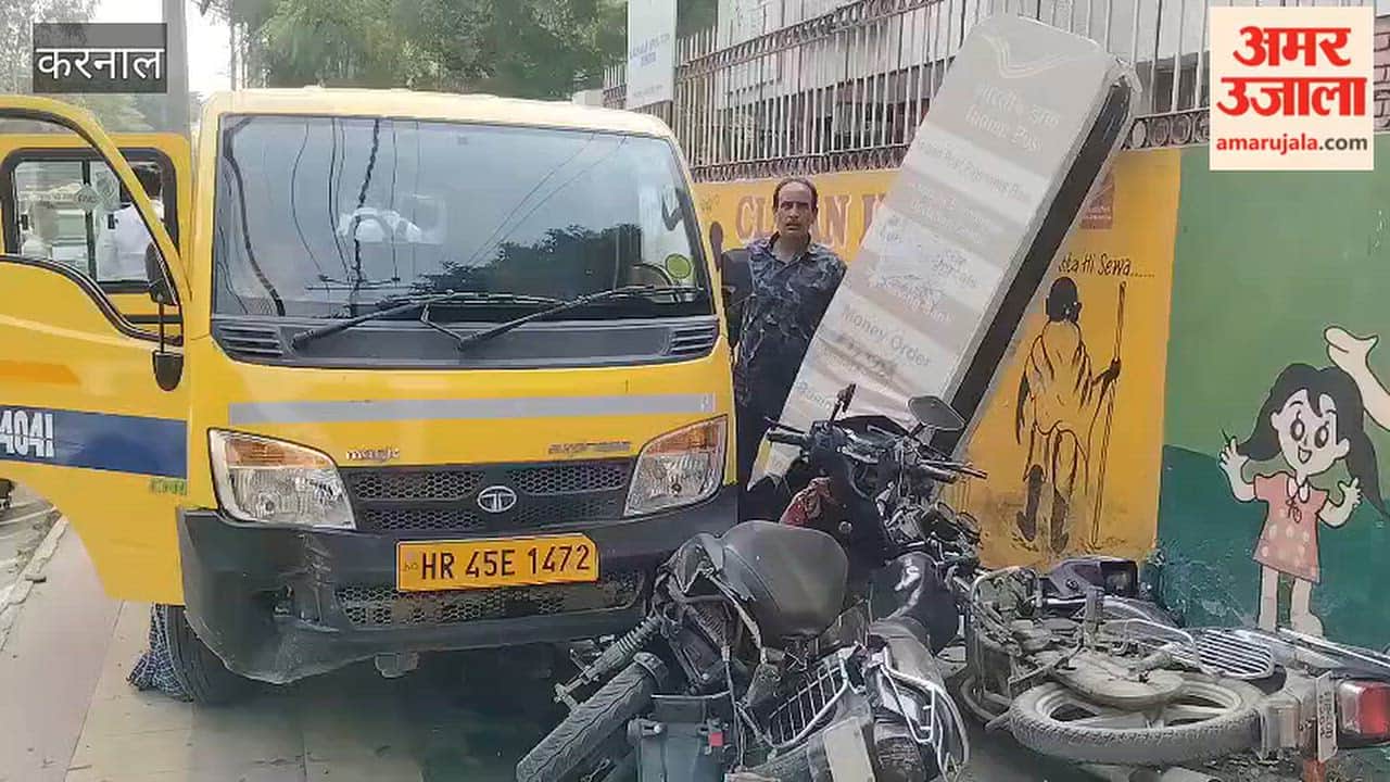 Truck rams into school van from behind in Karnal's Gharaunda; 7-8 children injured