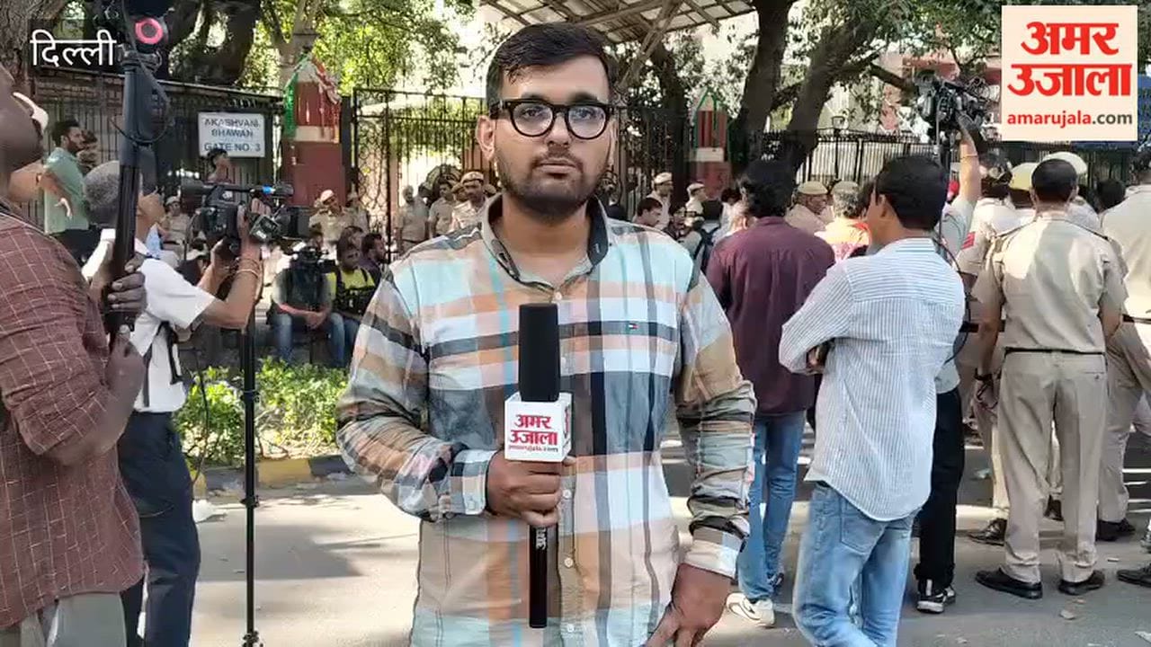 Delhi Police step up security outside Akashvani Bhawan