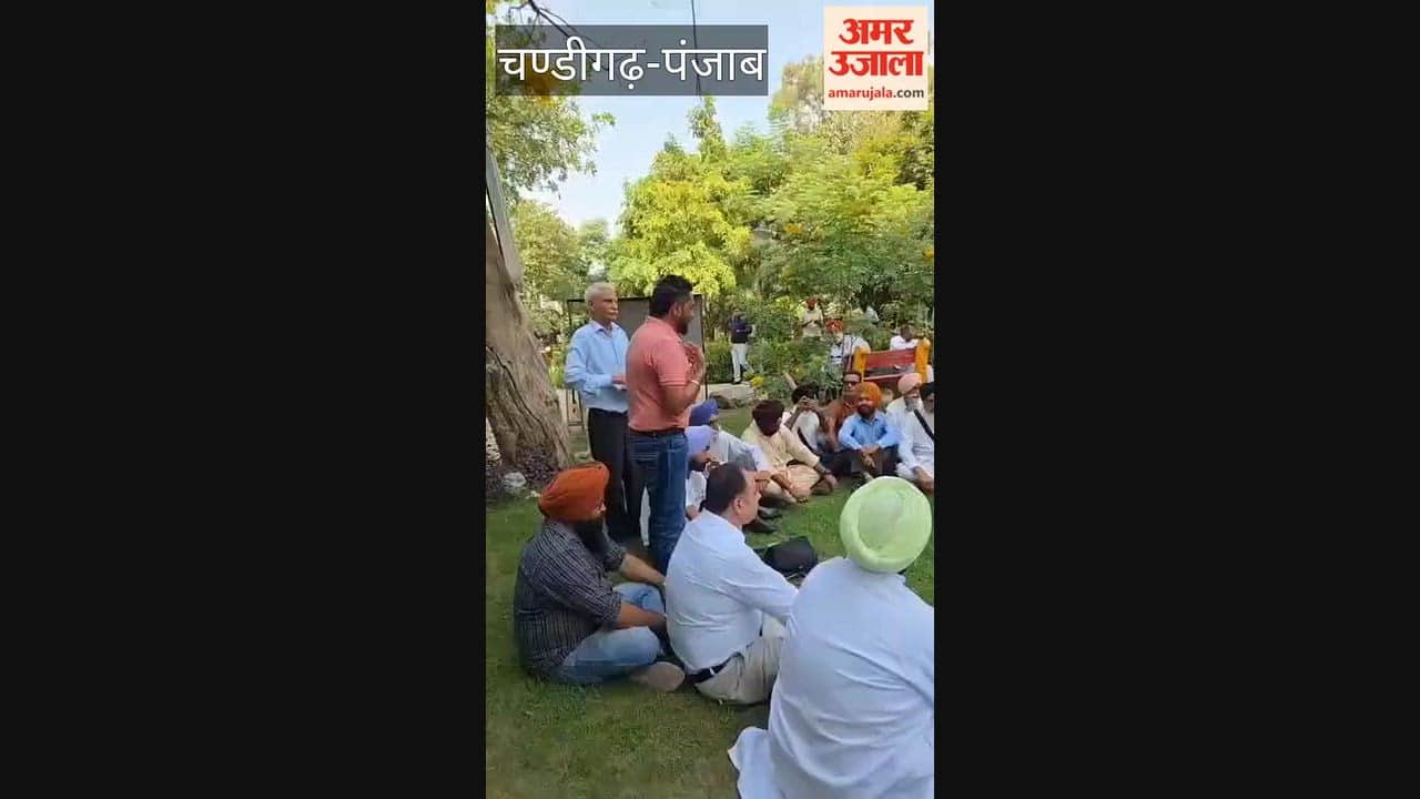 People in Ferozepur are outraged over the suspension of Food Safety Inspector Abhinav Khosla and have announced plans to block the 'Number 7 Chungi' in Ferozepur Cantonment on October 8.