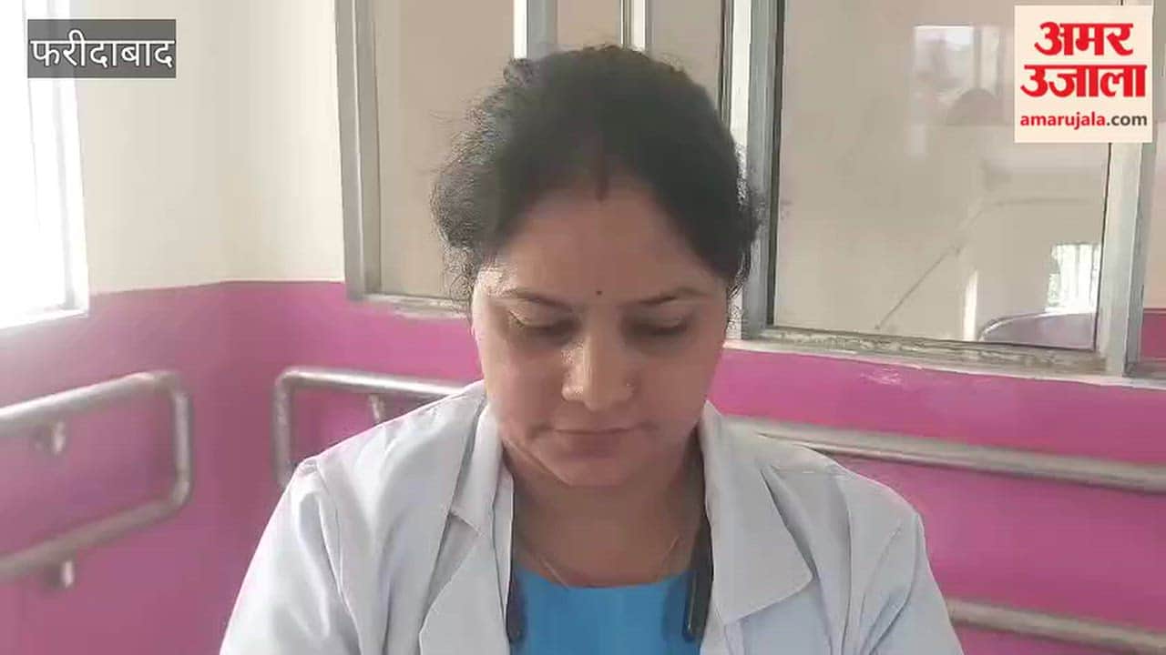 Faridabad: Nursing staff at BK Hospital stage a two-hour 'pen-down' strike; patients face inconvenience.