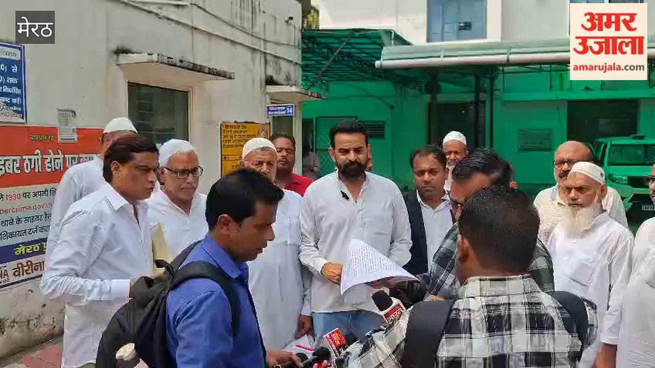 Meerut: Residents of Jali Kothi allege illegal construction of shops.