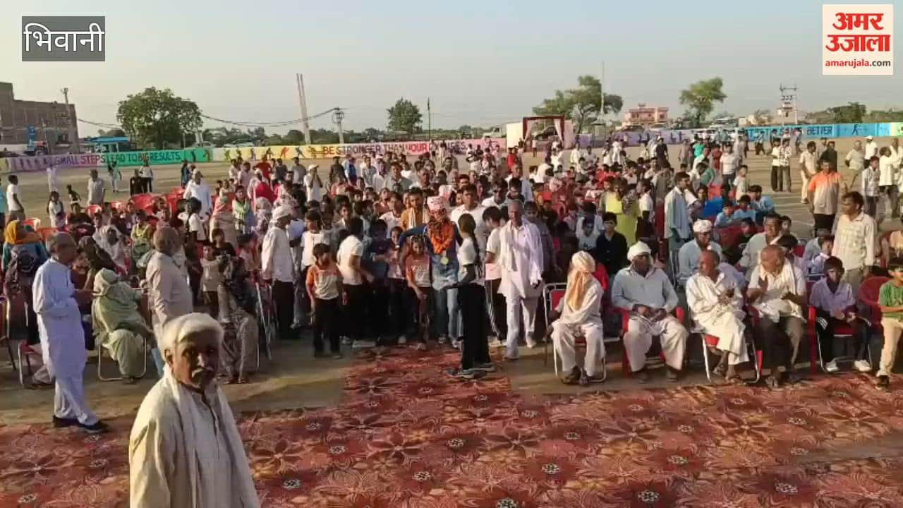 Asian Games gold medalist arrives in her village; flowers showered on Ishika. The hockey player says, "This gives me motivation; I will perform well at the Olympics."