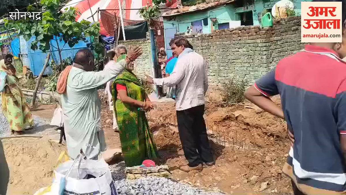 नाली निर्माण में घटिया सामग्री प्रयोग करने का आरोप, जांच के निर्देश; VIDEO