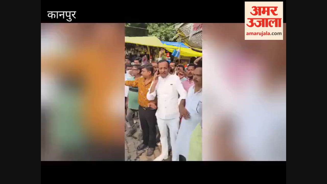Kanpur: Traders furious over failure to clean using Super Sucker machine