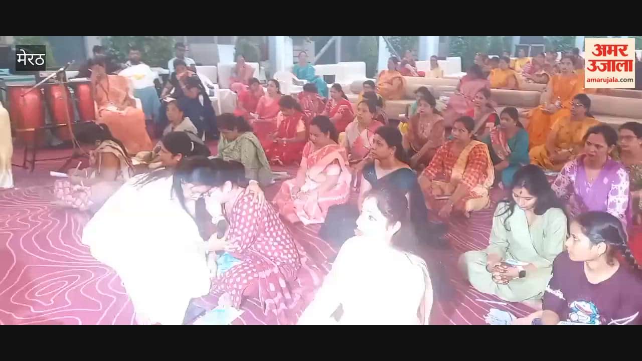 Dr Yashika Jain Guides Women on Emotions and Inner Strength at Rishabh Academy in Meerut