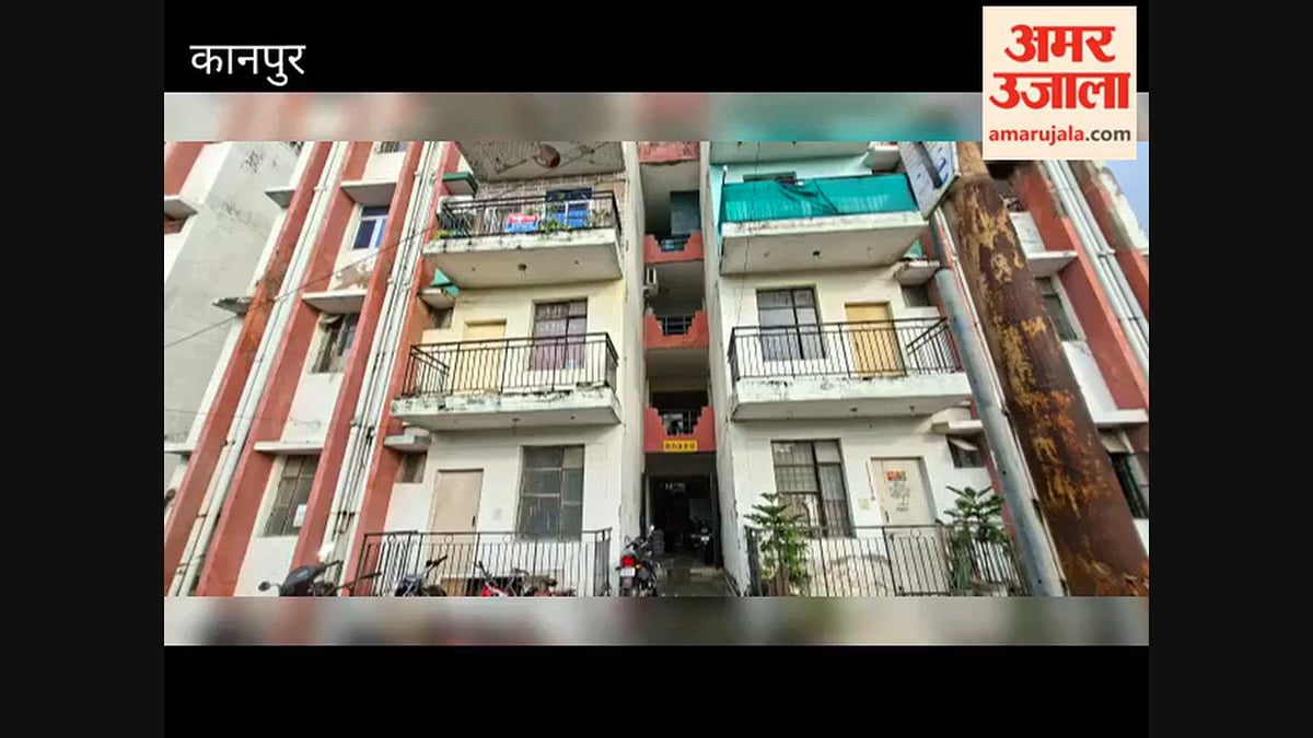 हिमालय भवन में ग्राउंड फ्लोर के एक फ्लैट का फर्श अचानक एक फीट नीचे धंसा