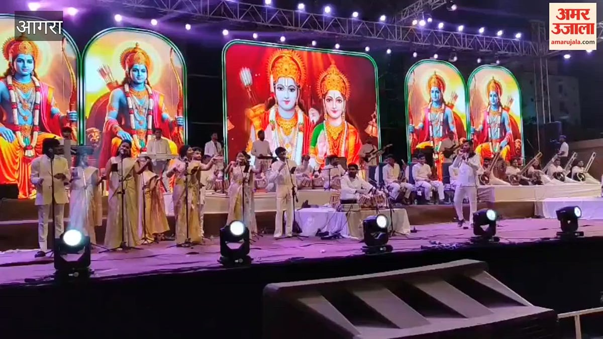 VIDEO: जनकपुरी में उमड़ी भीड़, मंच पर कलाकारों ने दी प्रस्तुति