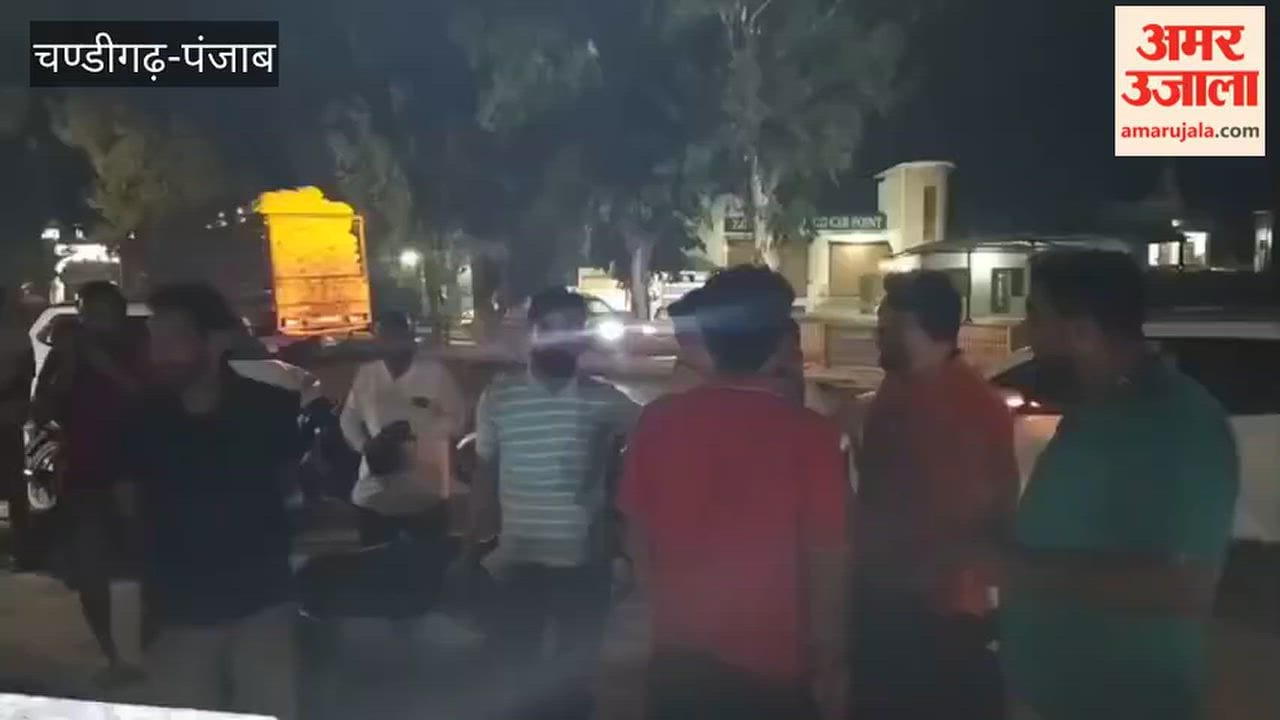 Robbers fled after snatching a marble trader's Swift car in Golu Ka village, Guru Har Sahai.