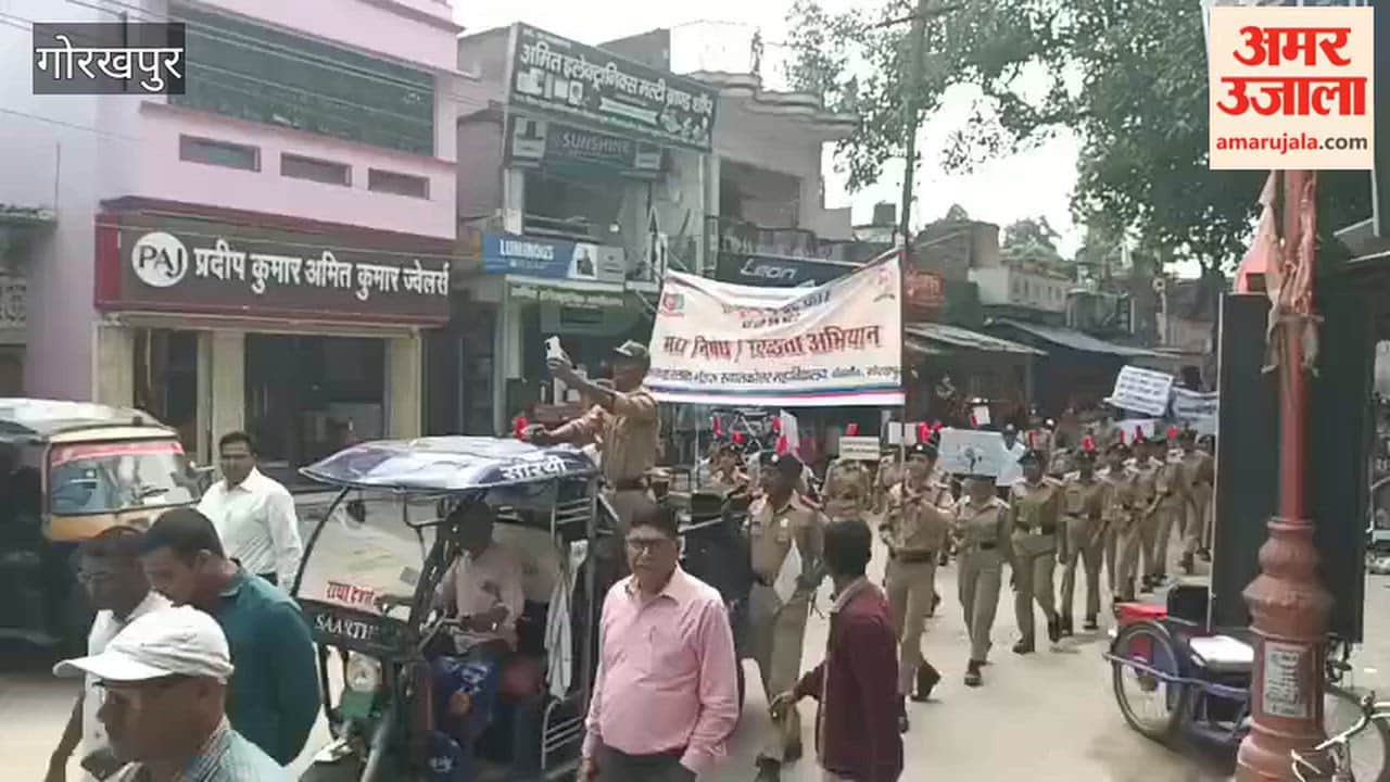 students organize rally to Promote drug free living and cleanliness in bansgaon