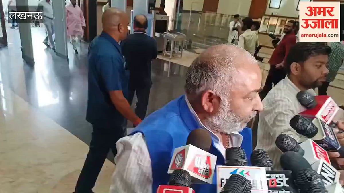 मंत्री दयाशंकर सिंह बोले- योगी अयोध्या ही नहीं हिंदुस्तान में कहीं से लड़ेंगे चुनाव जीत जाएंगे