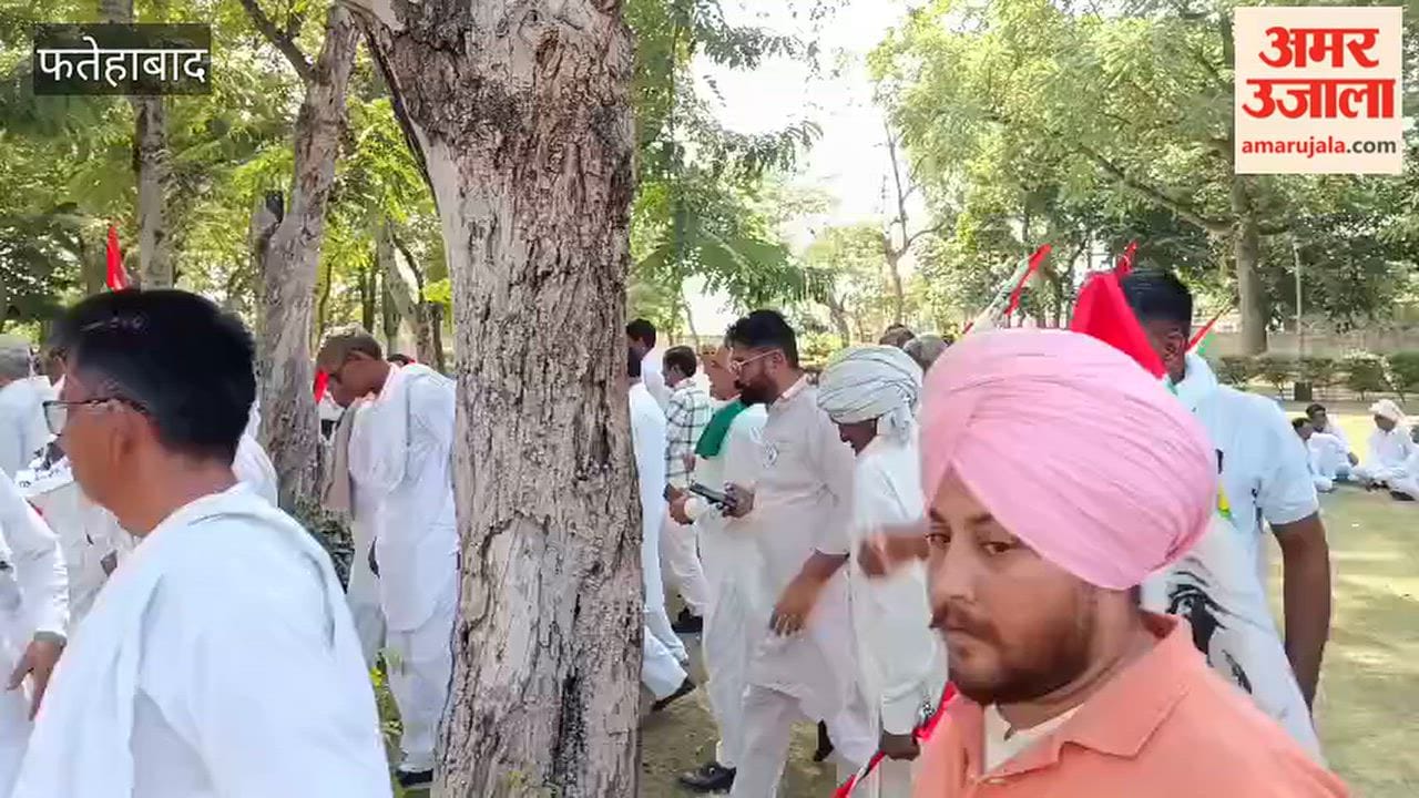 Farmers protest in Fatehabad, demanding the release of water into canals for two weeks.