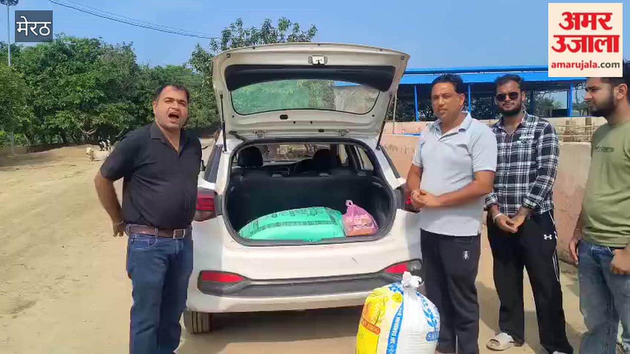 Medicines and other materials were donated for the cattle on Pitru Amavasya.