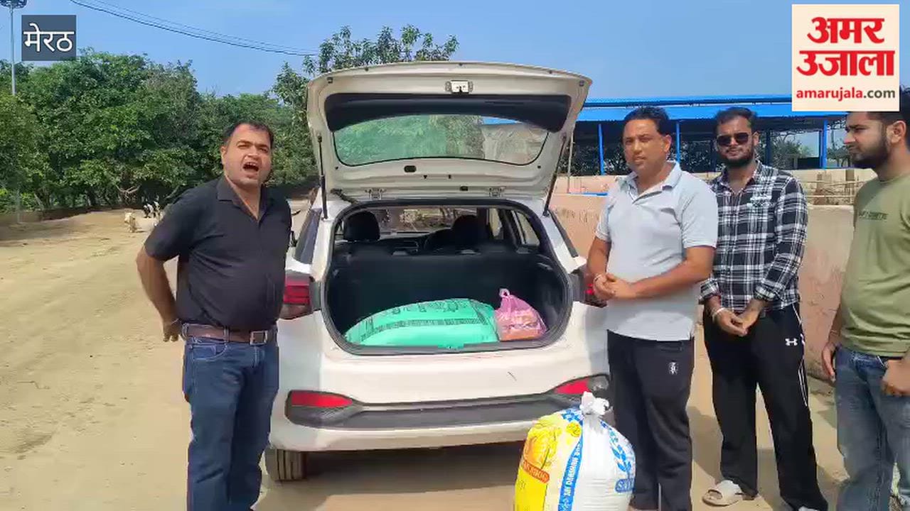 Medicines and other materials were donated for the cattle on Pitru Amavasya.