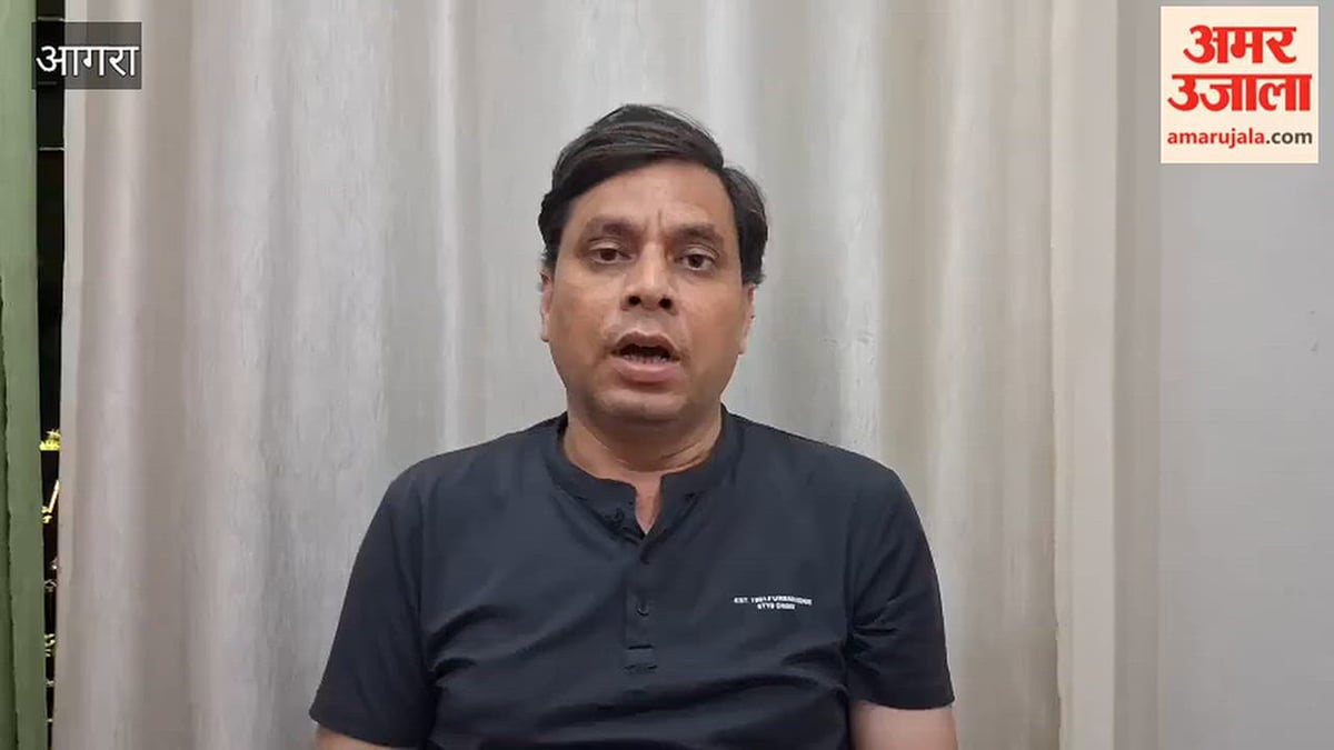 VIDEO: आगरा-जगनेर मार्ग पर आमने-सामने भिड़ीं दो बाइकें
