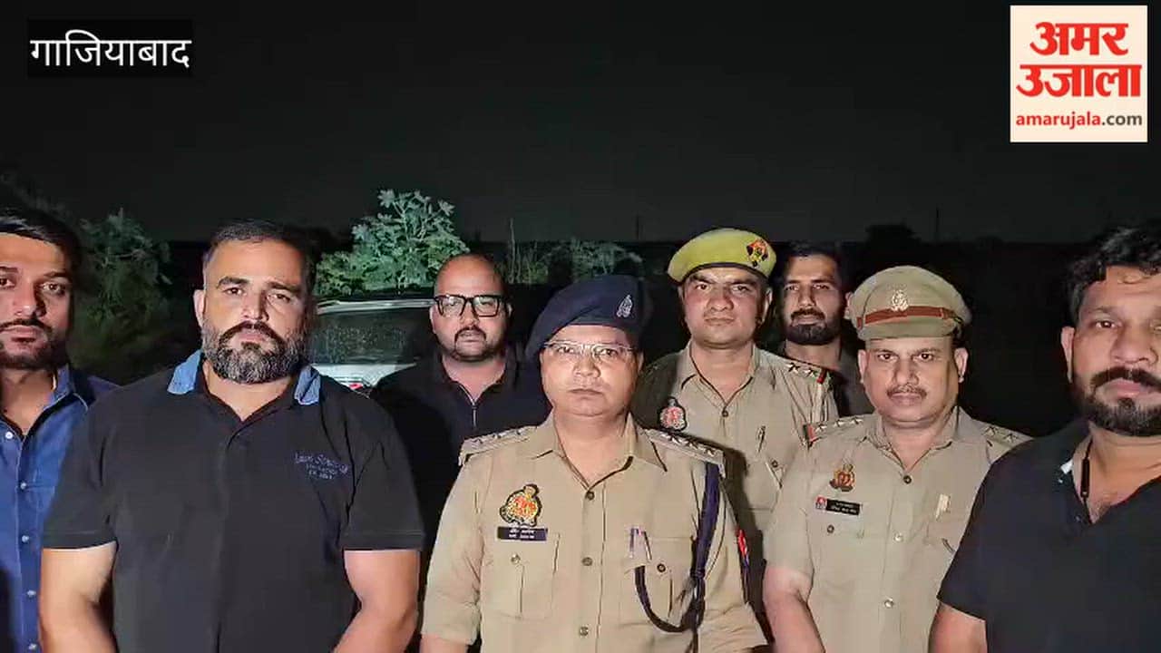 Nagin a criminal with a reward of Rs 50000 arrested in an encounter shot in the leg facing over 100 criminal cases in Ghaziabad