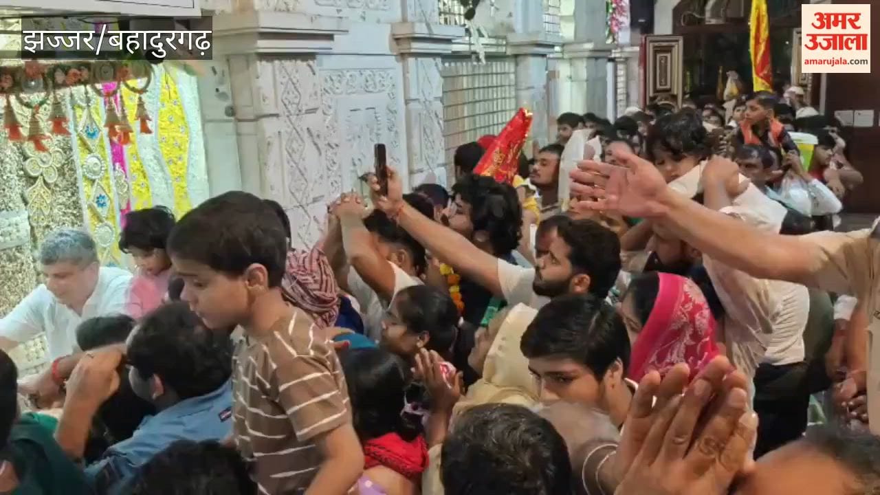 In Jhajjar, devotees paid obeisance at the Goddess's shrine following the Mangala Aarti; Beri SDM and Shrine Board CEO Renuka Nandal inspected the arrangements