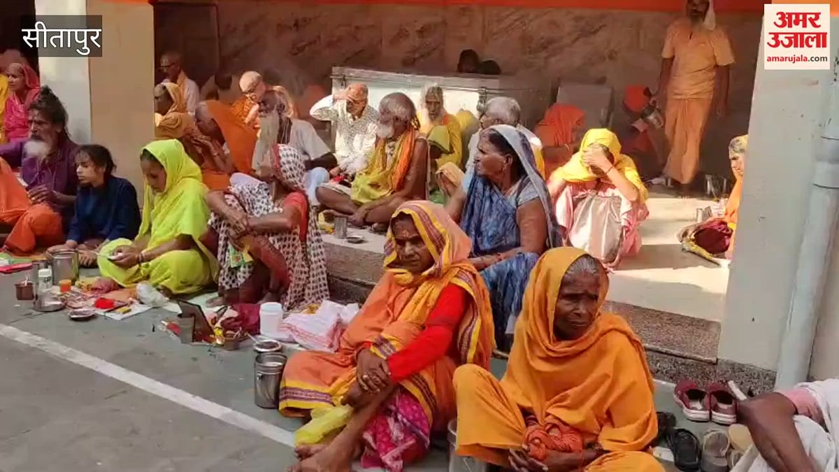सीतापुर में मां ललिता के दरबार में उमड़ा श्रद्धालुओं का सैलाब, वैदिक मंत्रोच्चार से गूंजा मंदिर परिसर