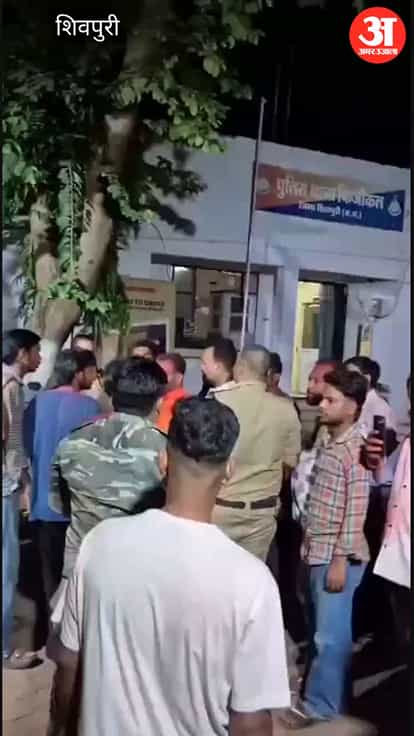 Commotion at the Goddess's pandal; police accused of lathi-charge angry crowd lays siege to the police station