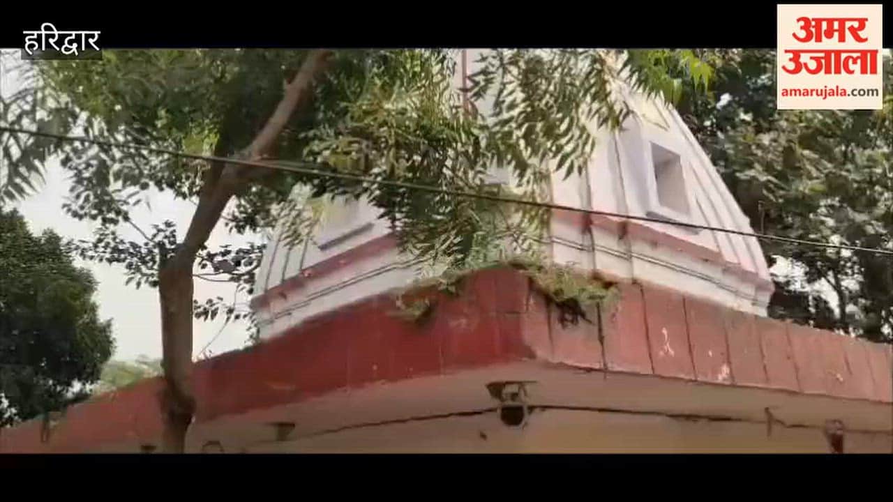 Haridwar: Tractor crashes into Shiva temple in Missarpur after breaking through the wall