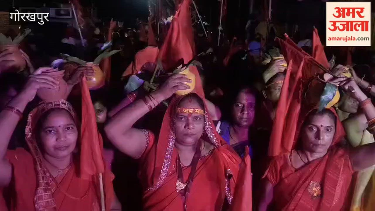 Shobha Yatra Taken Out from Mata Maheshwari Seva Darbar Temple in Gorakhpur
