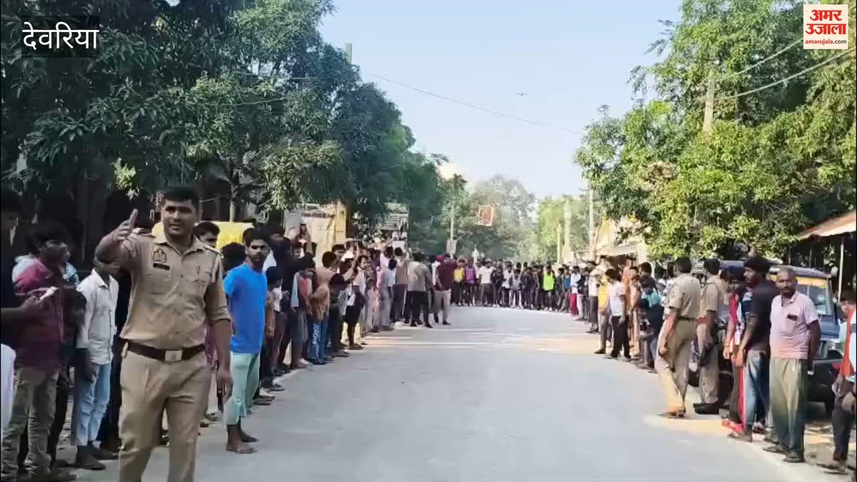 शिवाजी इंटर कॉलेज खुखुंदू के खेल मैदान में आयोजित दौड़ प्रतियोगिता