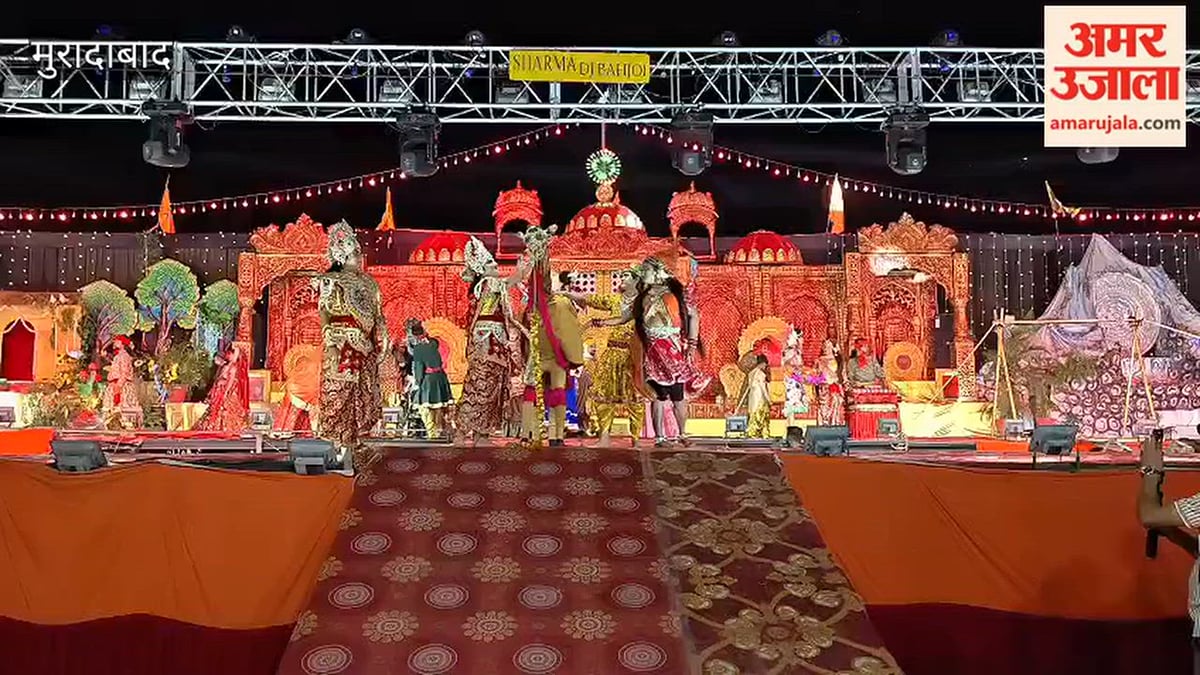 लाइनपार में रामलीला के मंचन में दिखाई जनकपुरी की भव्यता