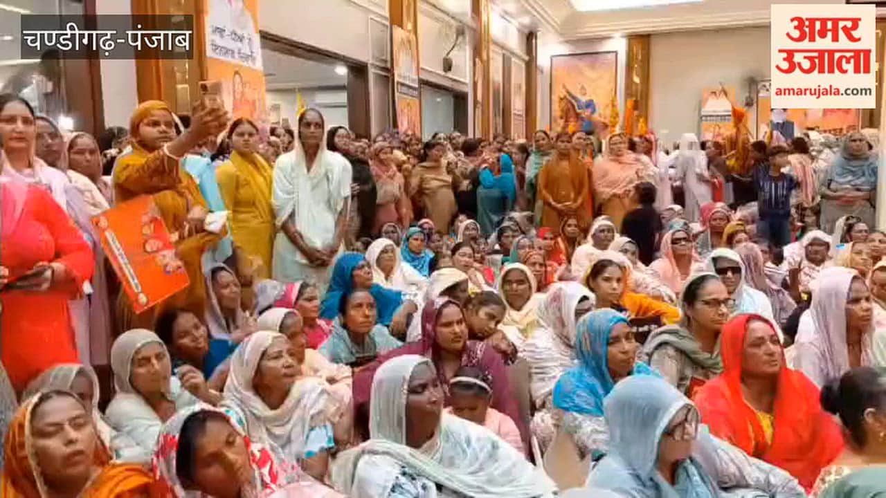 Harsimrat Kaur Badal cornered the government over the issues of drugs and law and order in Zira.