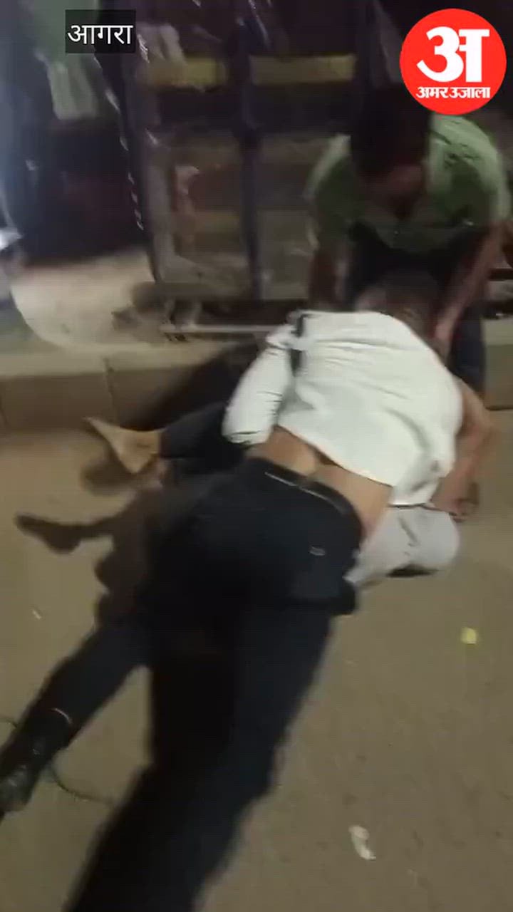 VIDEO: हाईवे पर ट्रैफिक पुलिसकर्मी और पूर्व फौजी में मारपीट, वर्दी फटी; वीडियो वायरल