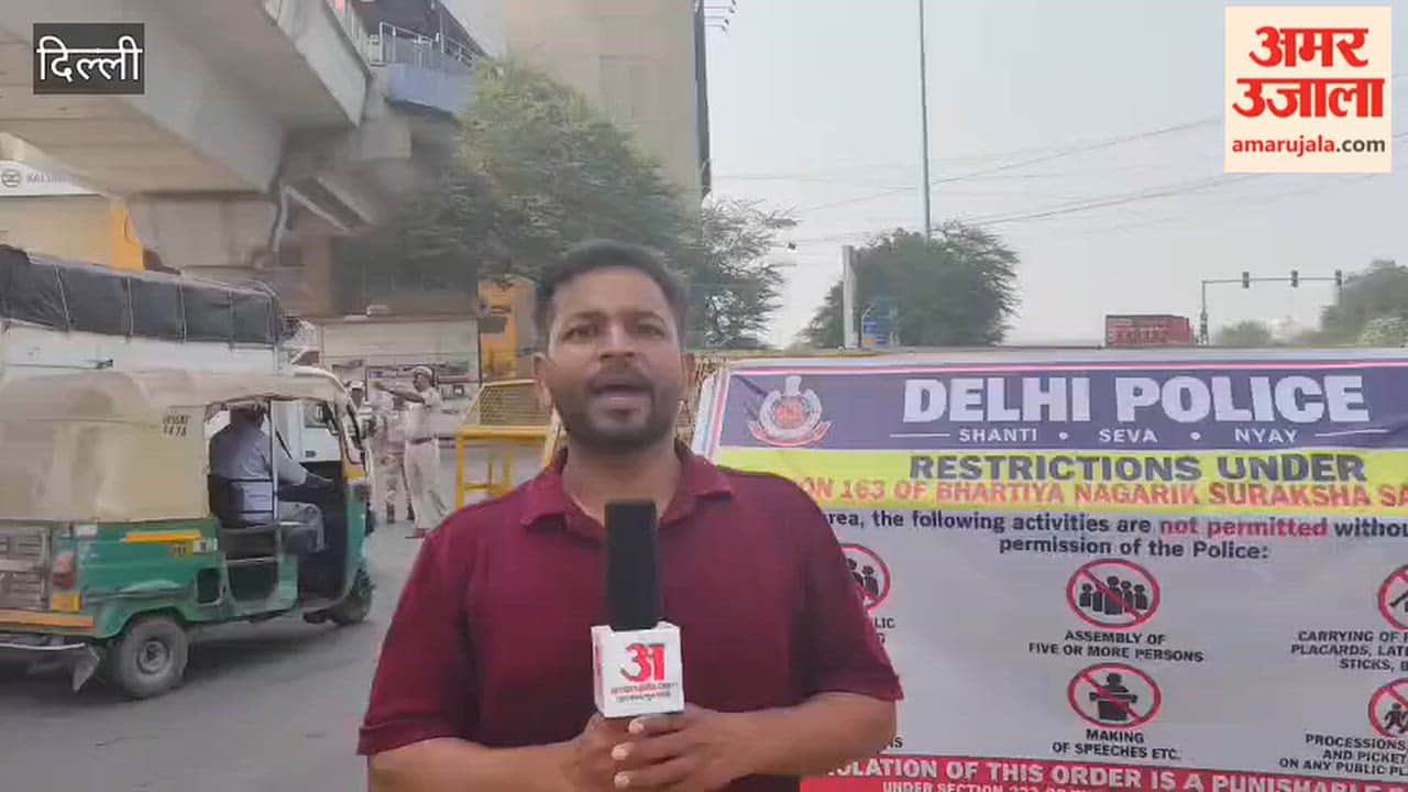 Long traffic jam due to checking at Kalindi Kunj border