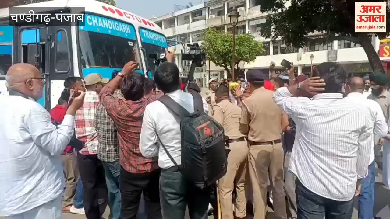 Police stopped AAP workers from gheraoing the CEC office in Chandigarh, several detained