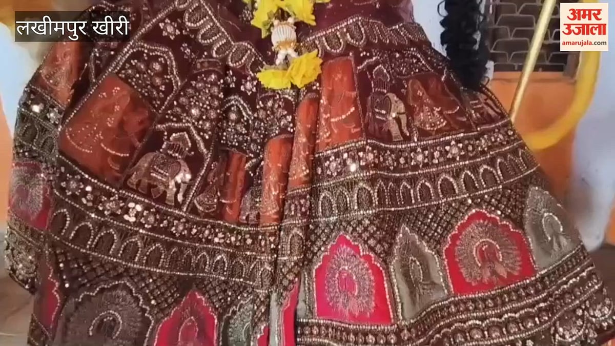 लखीमपुर खीरी: नवरात्र के लिए देवी मंदिरों में सजावट, बाजार में उमड़ी श्रद्धालुओं की भीड़