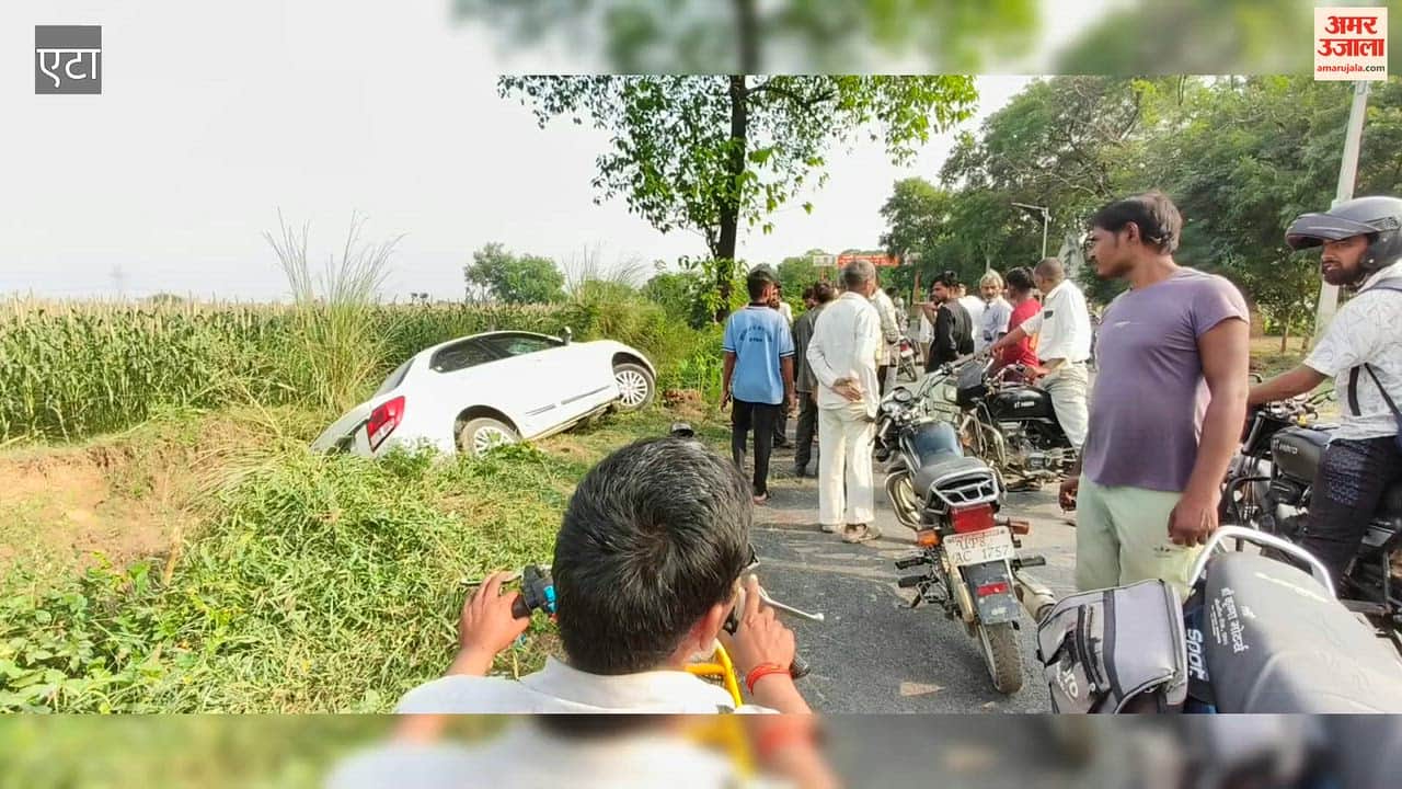 Accident averted on Mirhachi's Achalpur Road; Swift Dzire plunges into ditch while swerving to avoid a moped; three injured.