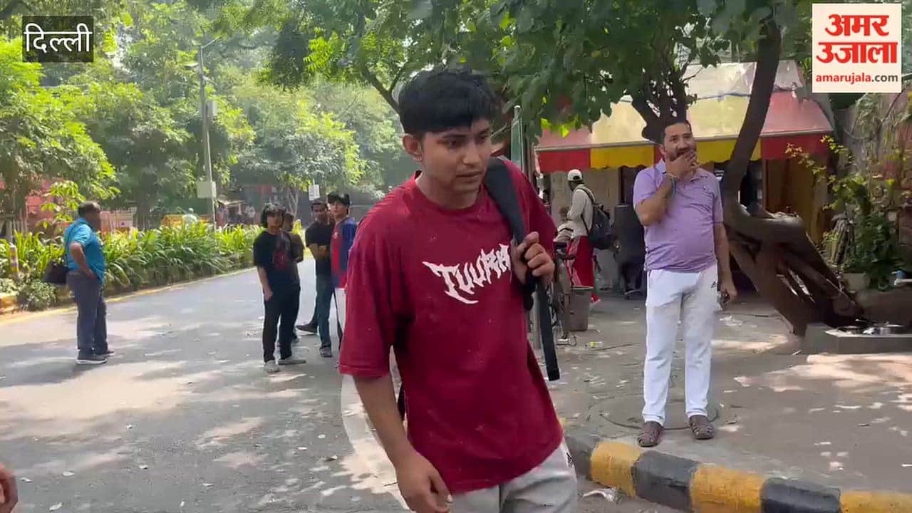 Protesters raise questions about Delhi Police action