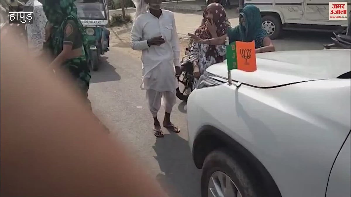 ‘भाजपा मुर्दाबाद’ के नारों से गूंजा तहसील गेट, आंदोलनकारियों ने सांसद-विधायक को रोका