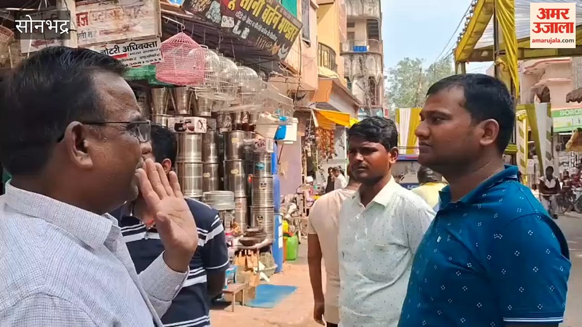 एक्सईएन ने टीम के साथ किया पूजा पंडालों का निरीक्षण
