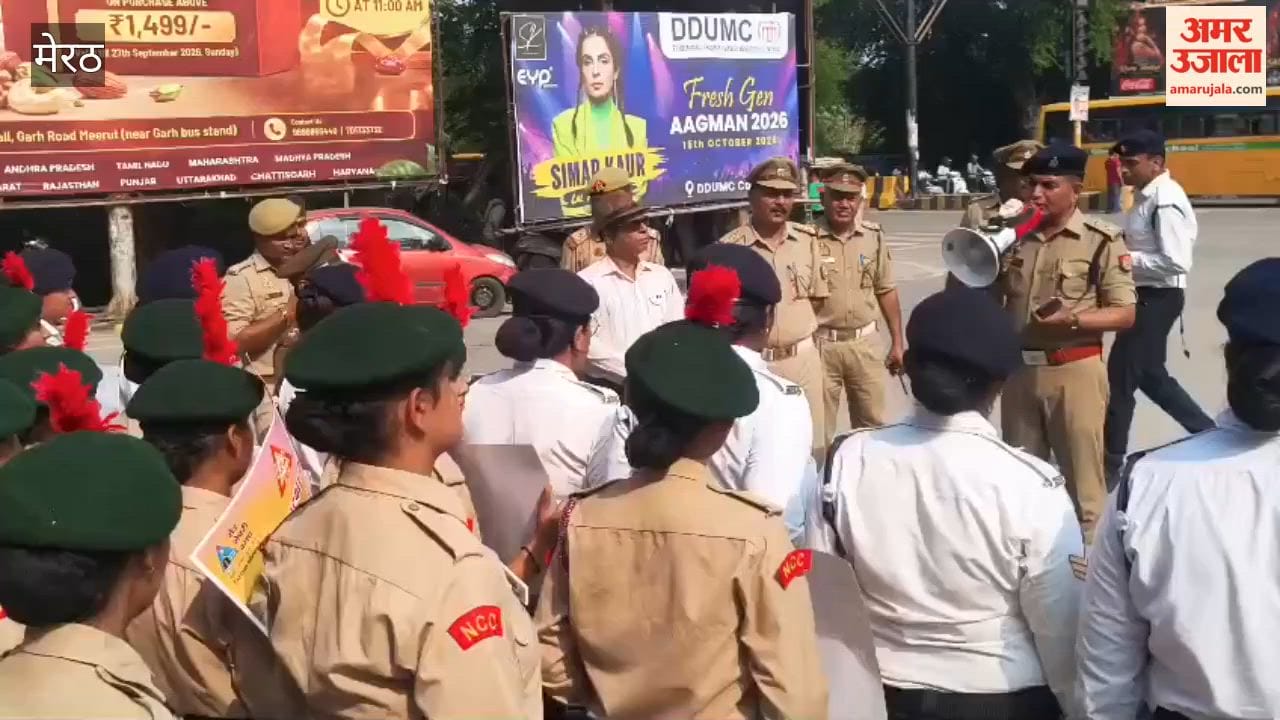 Mission Shakti Abhiyan: NCC cadets and women traffic police personnel gave the message of following traffic rules.