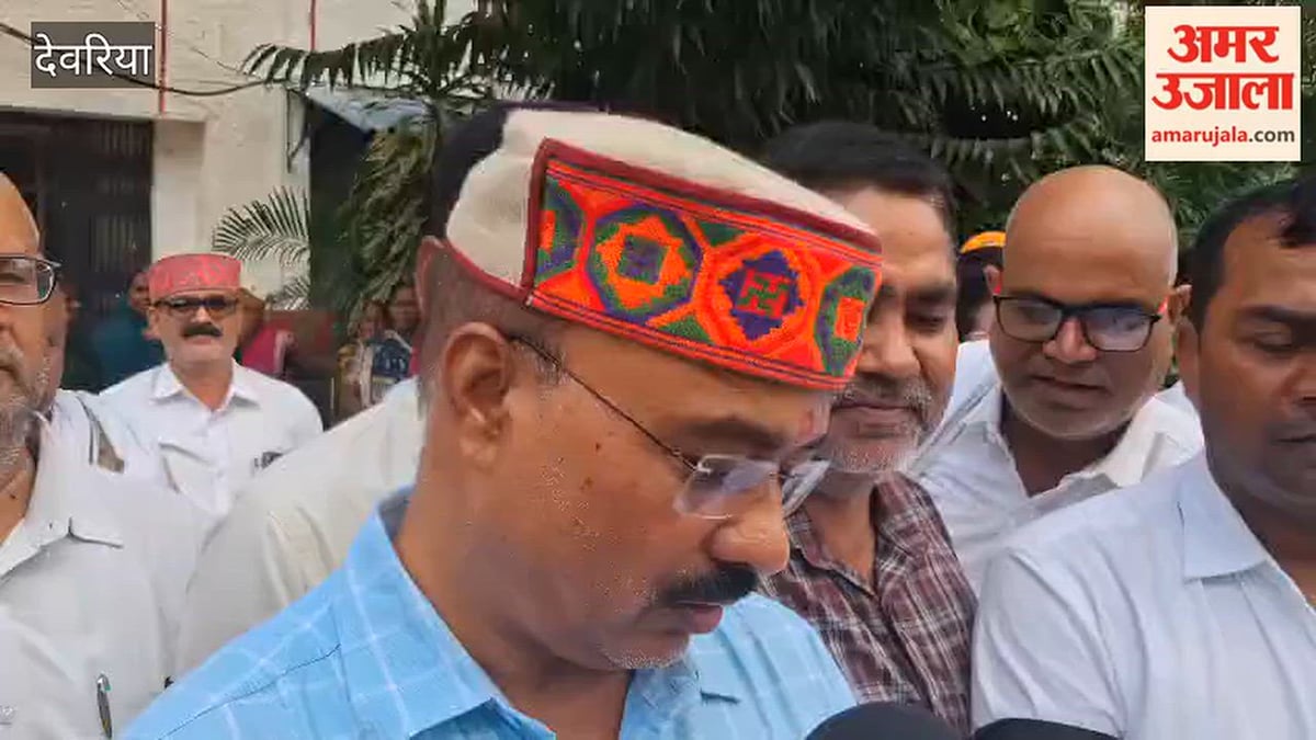 8 महीने से लंबित मानदेय आदि मांगों को लेकर विकास भवन पर प्रदर्शन