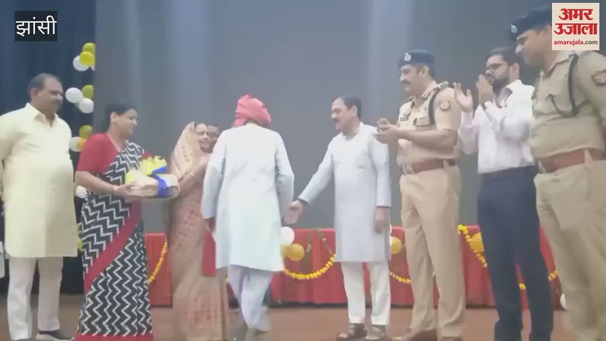 दीनदयाल सभागार में प्रहरियों को किया सम्मानित