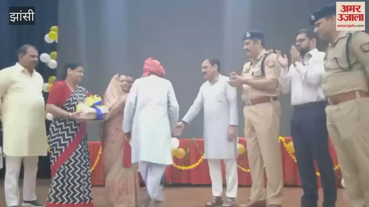 Security personnel felicitated at Deendayal Auditorium.