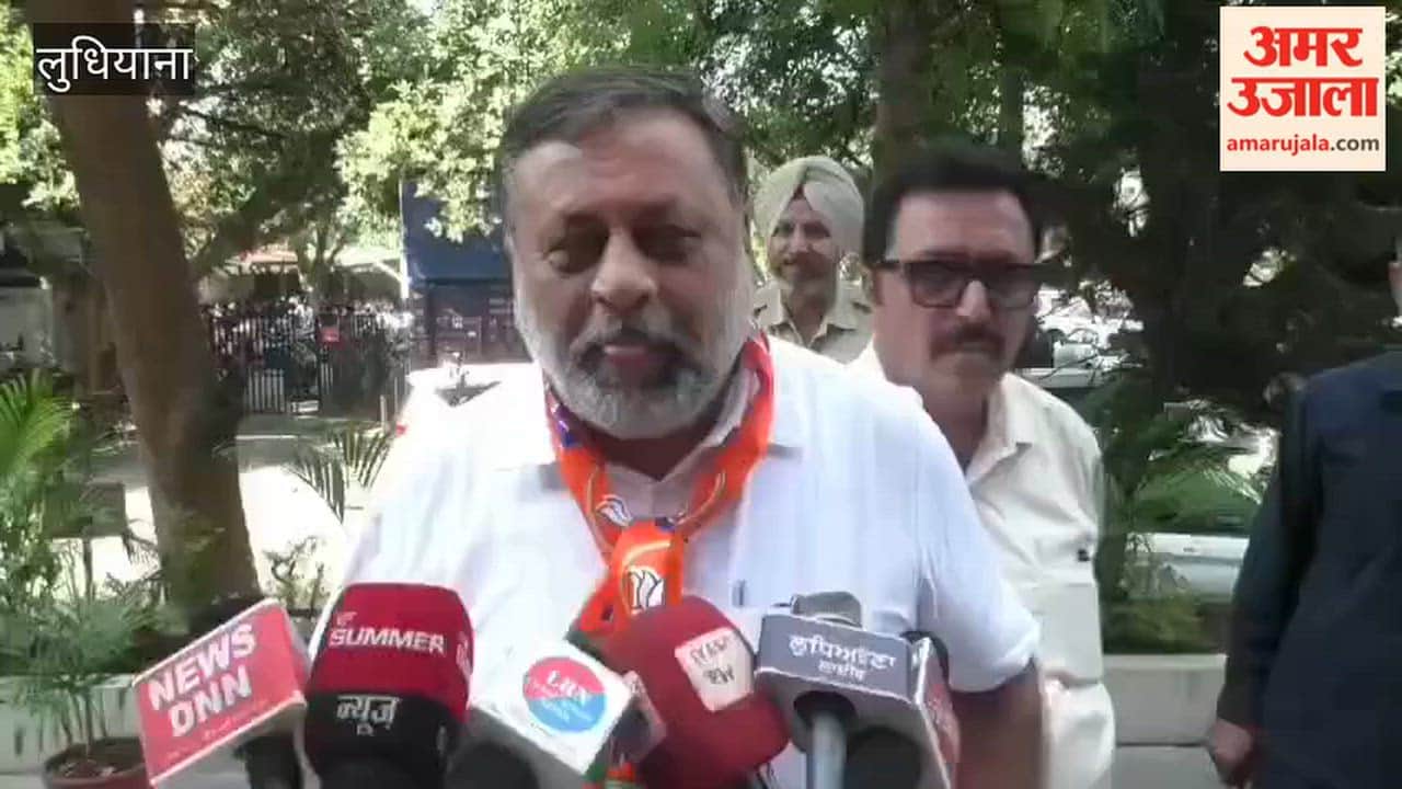 In Ludhiana, BJP leaders prepared a memorandum to submit to the Deputy Commissioner in protest against the murder of Jhota