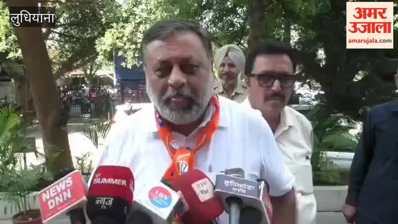 In Ludhiana, BJP leaders prepared a memorandum to submit to the Deputy Commissioner in protest against the murder of Jhota