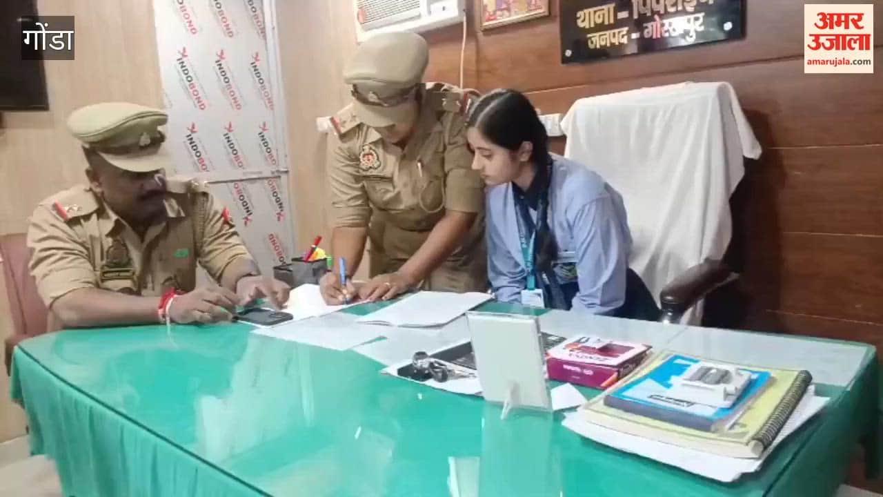 Student Rishita Becomes Pipraich Police Station In Charge for a Day
