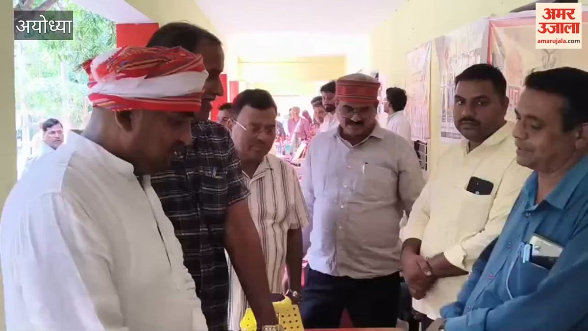अयोध्या: सेवा सेतु कार्यक्रम में महिलाओं को दी योजनाओं की जानकारी